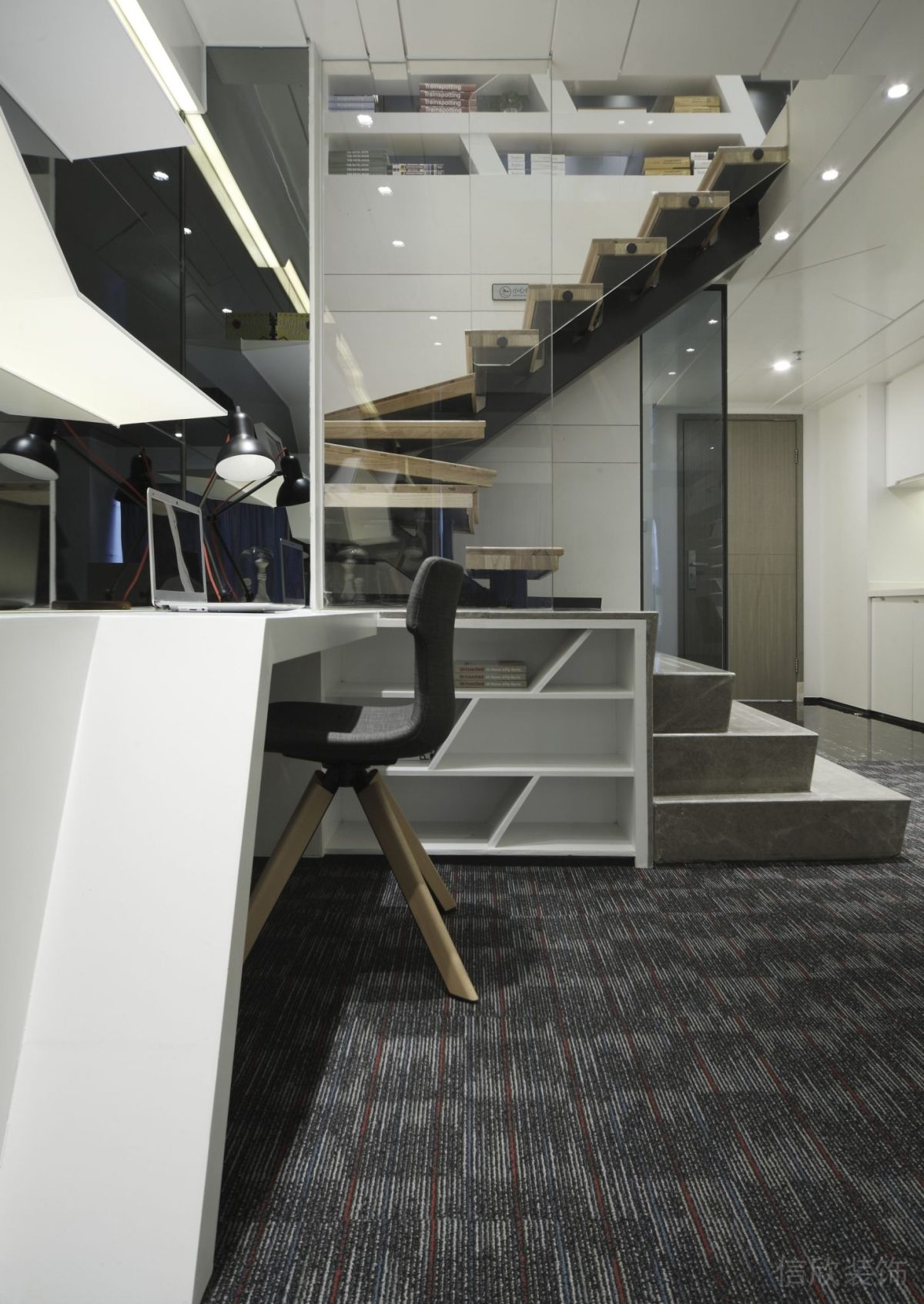 前臺(tái)設(shè)計(jì)辦公室裝修商務(wù)風(fēng)地毯階梯效果圖