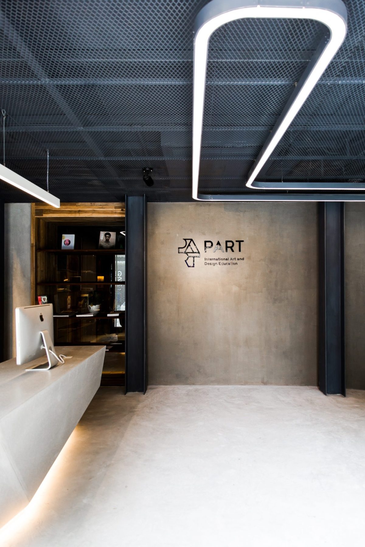 天花環(huán)線燈飾設(shè)計天花金屬鏤空洞洞板設(shè)計前臺區(qū)大廳設(shè)計圖