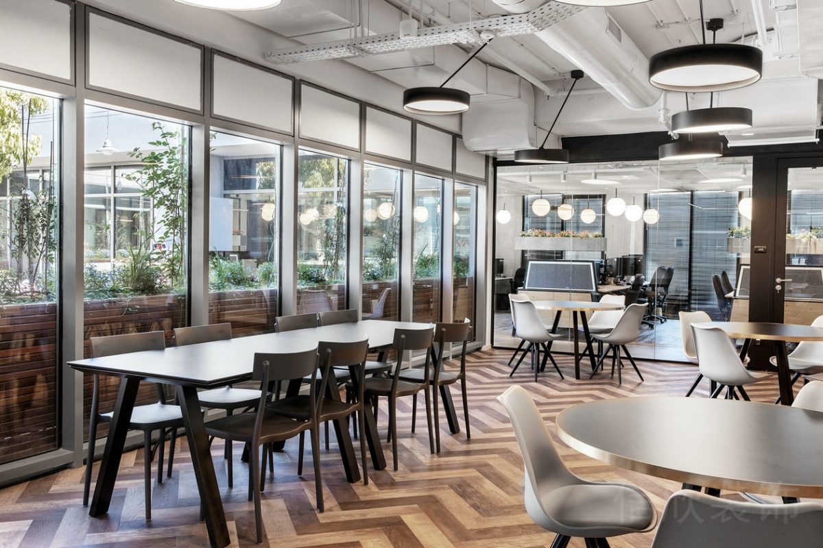 復(fù)古設(shè)計(jì)辦公室會(huì)議室效果天花圓形燈飾效果辦公室裝修