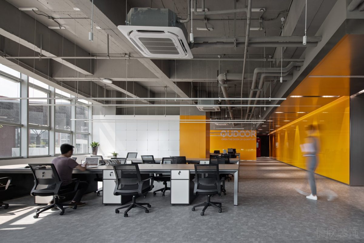 黃色亞克力墻體設(shè)計(jì)效果圖工業(yè)風(fēng)裝修工位設(shè)計(jì)