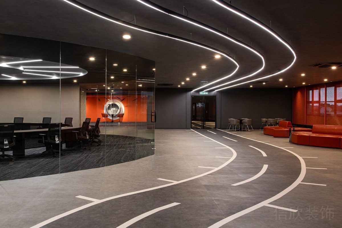 弧線設(shè)計(jì)白色過道指引效果辦公室玻璃隔斷裝修