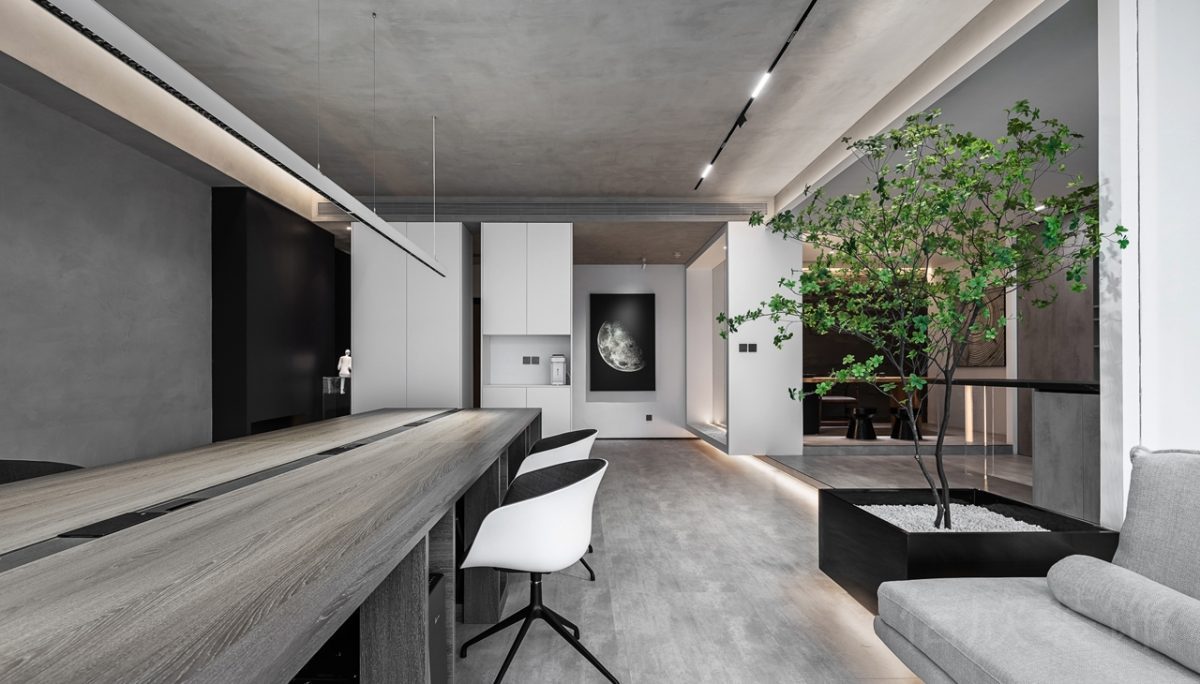 會議室長桌木飾面裝修直線天花內(nèi)嵌式可調(diào)節(jié)燈飾設(shè)計辦公室裝修