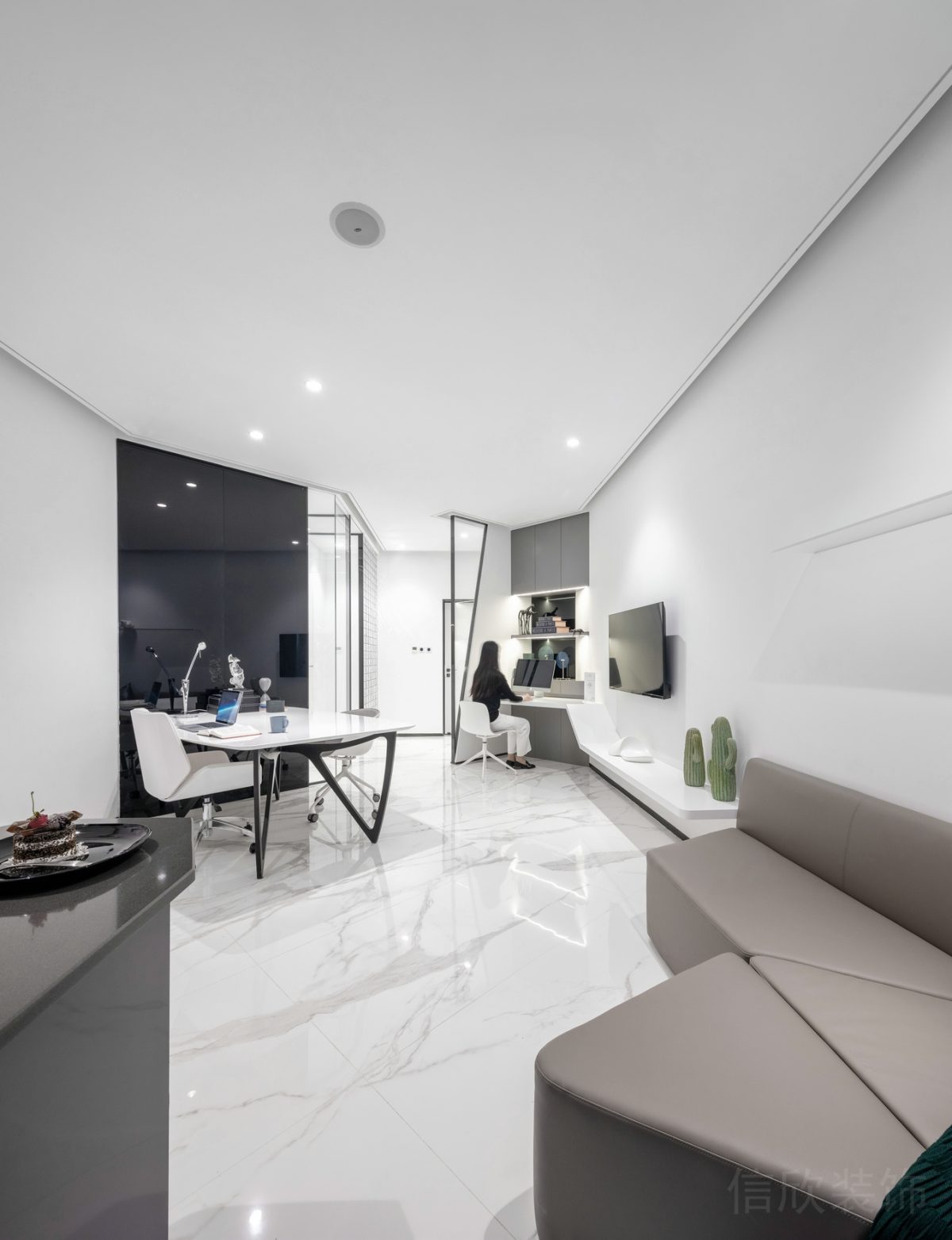 卡其色裝修沙發(fā)設(shè)計(jì)效果大理石瓷磚進(jìn)口烤漆效果黑白色調(diào)裝修圖