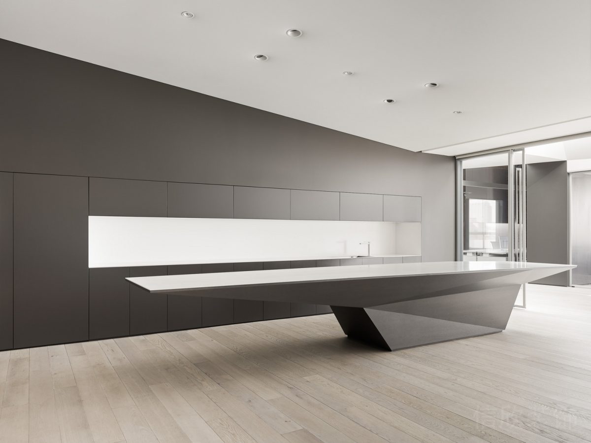 直線式幾何線條灰色背景墻體設計前臺區(qū)木飾面地板裝修辦公室